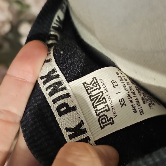 Victorias Secret Pink Sweatshirt - Picture 7 of 7